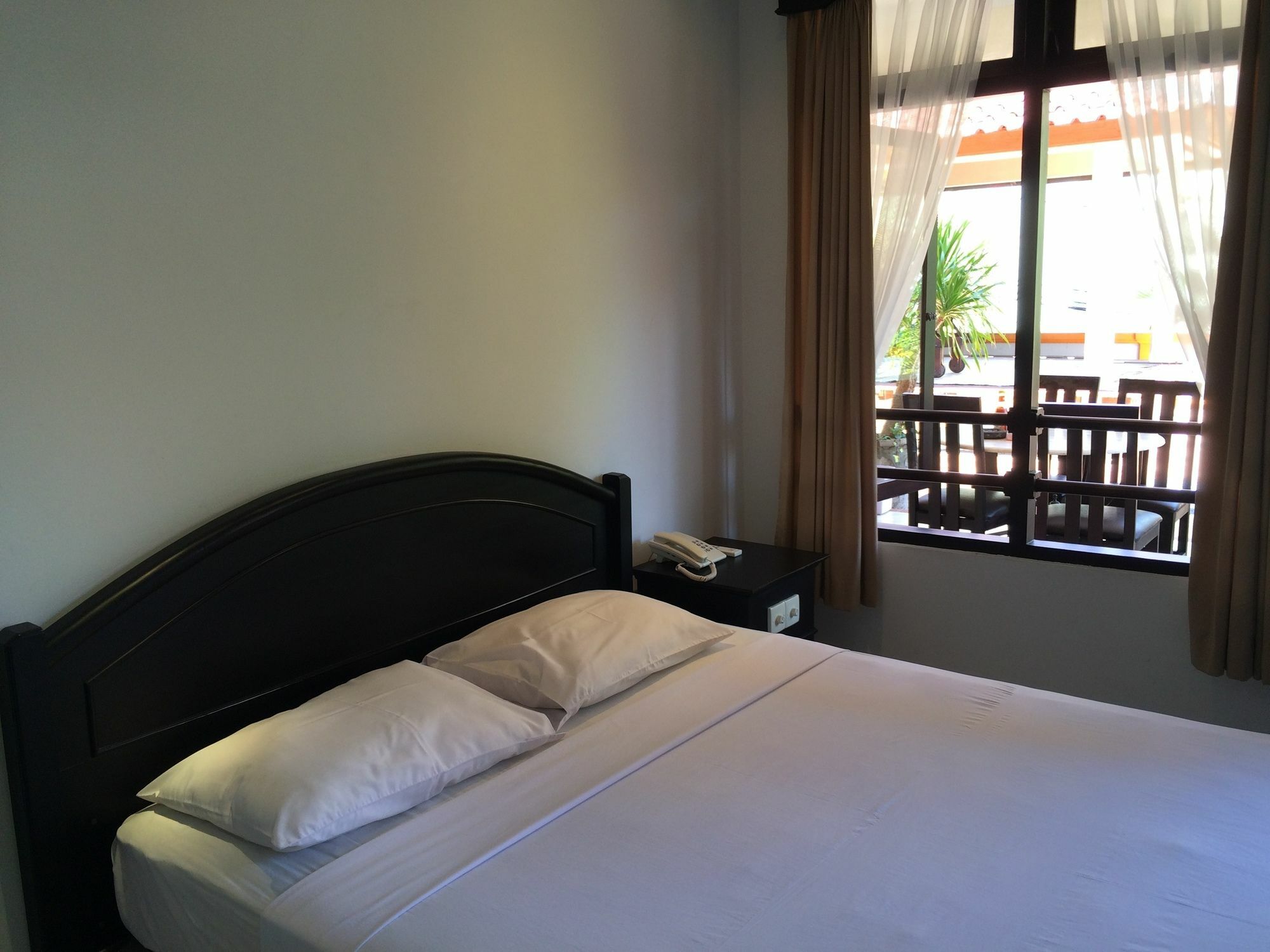 Sri Ratu Hotel Легиан Экстерьер фото